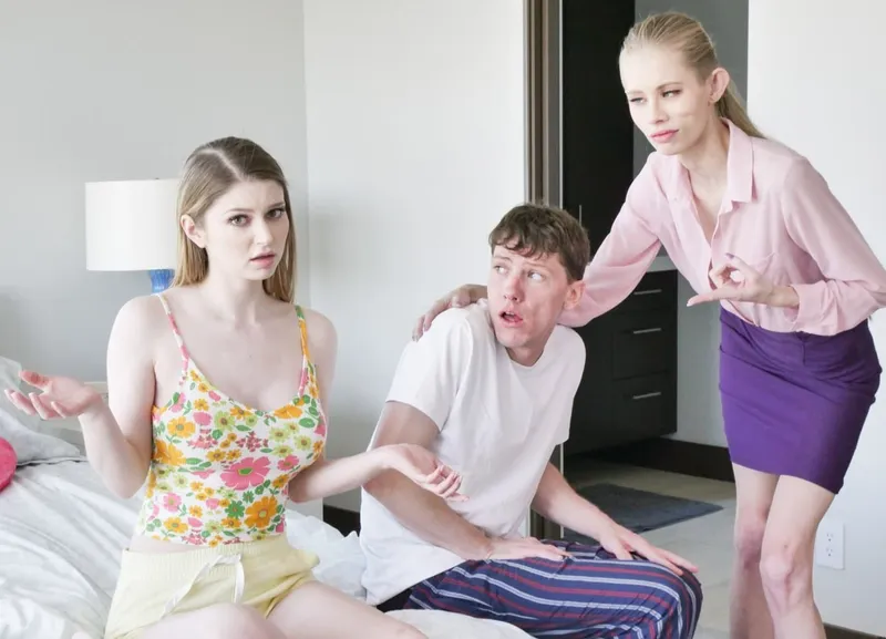 Mẹ kế bắt con gái riêng của anh xã chịch với cậu con trai